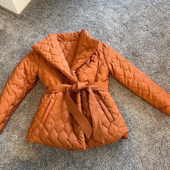 Jackets & Blazers - Women's Quilted Belted Jacket - NWOT Rust M
